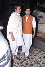 Amitabh Bachchan, Abhishek Bachchan at Shaad Ali_s Eid bash in Juhu, Mumbai on 9th Aug 2013 (40).JPG